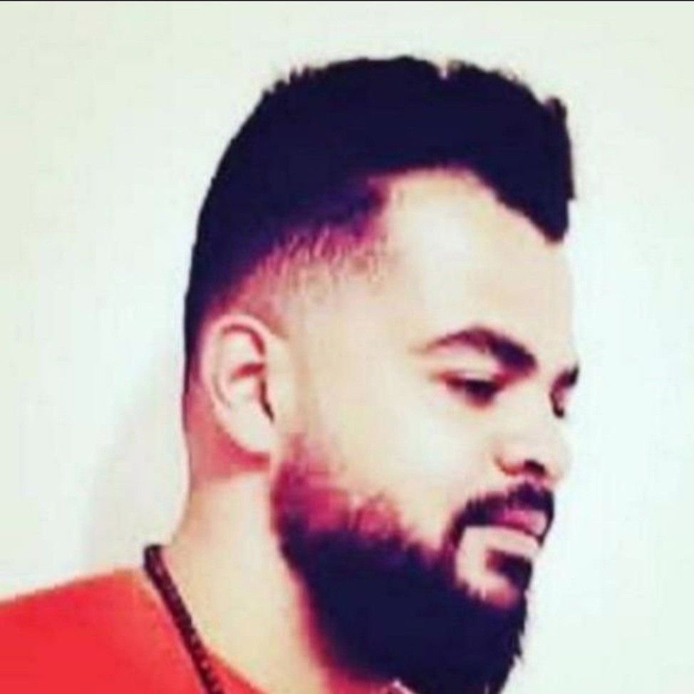 تصویر پروفایل میزبان