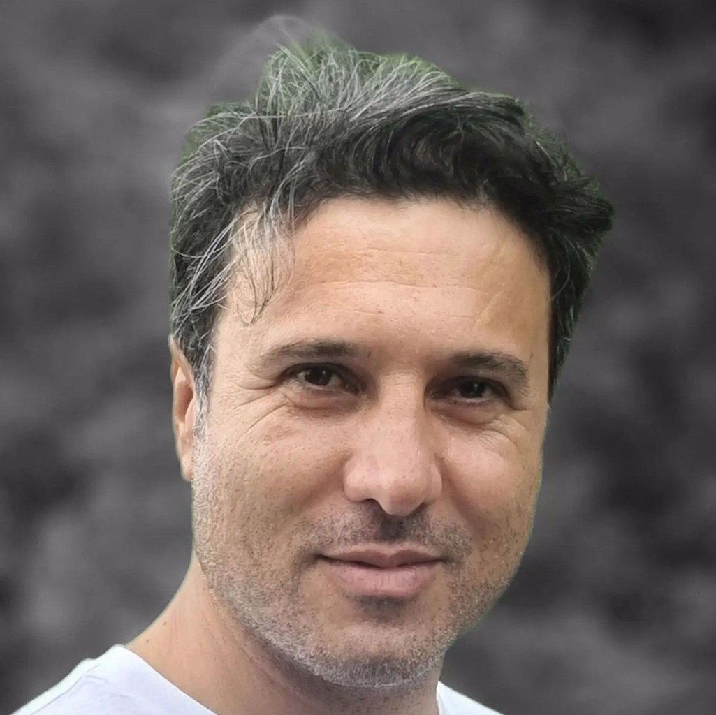 تصویر پروفایل میزبان