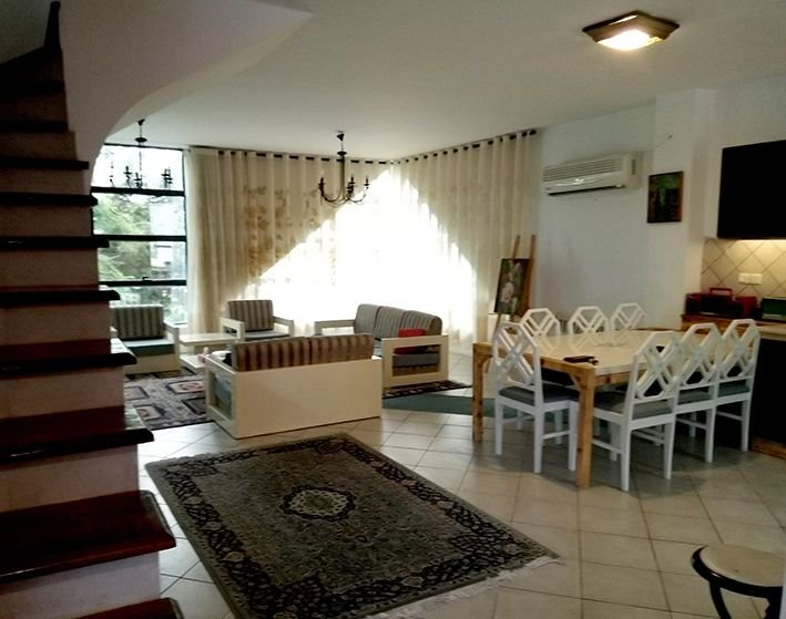 ویلا چهارخوابه جنگلی نرگس