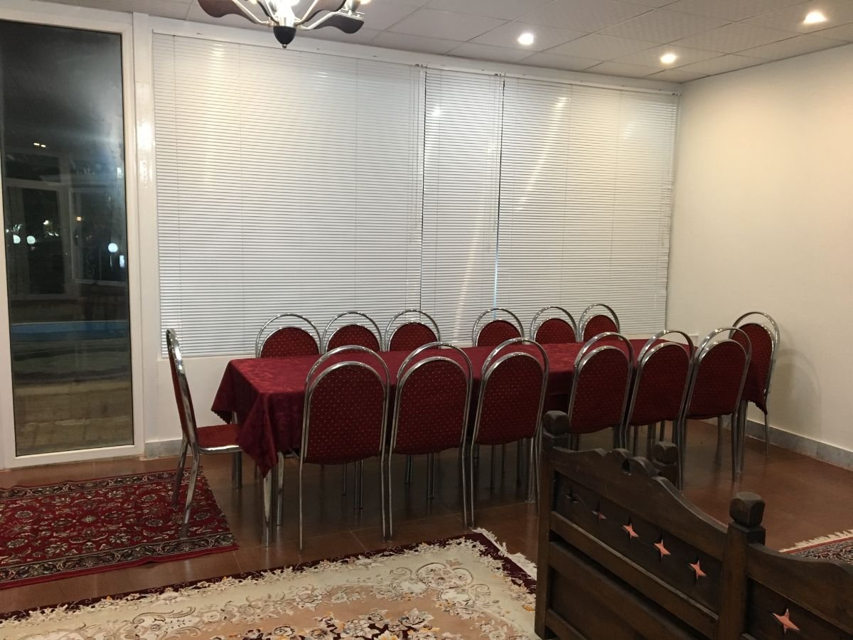 ویلا دوخوابه- پورصالح 4000 متری استخردار