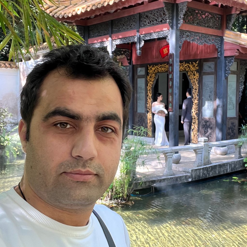 Omid Tajik