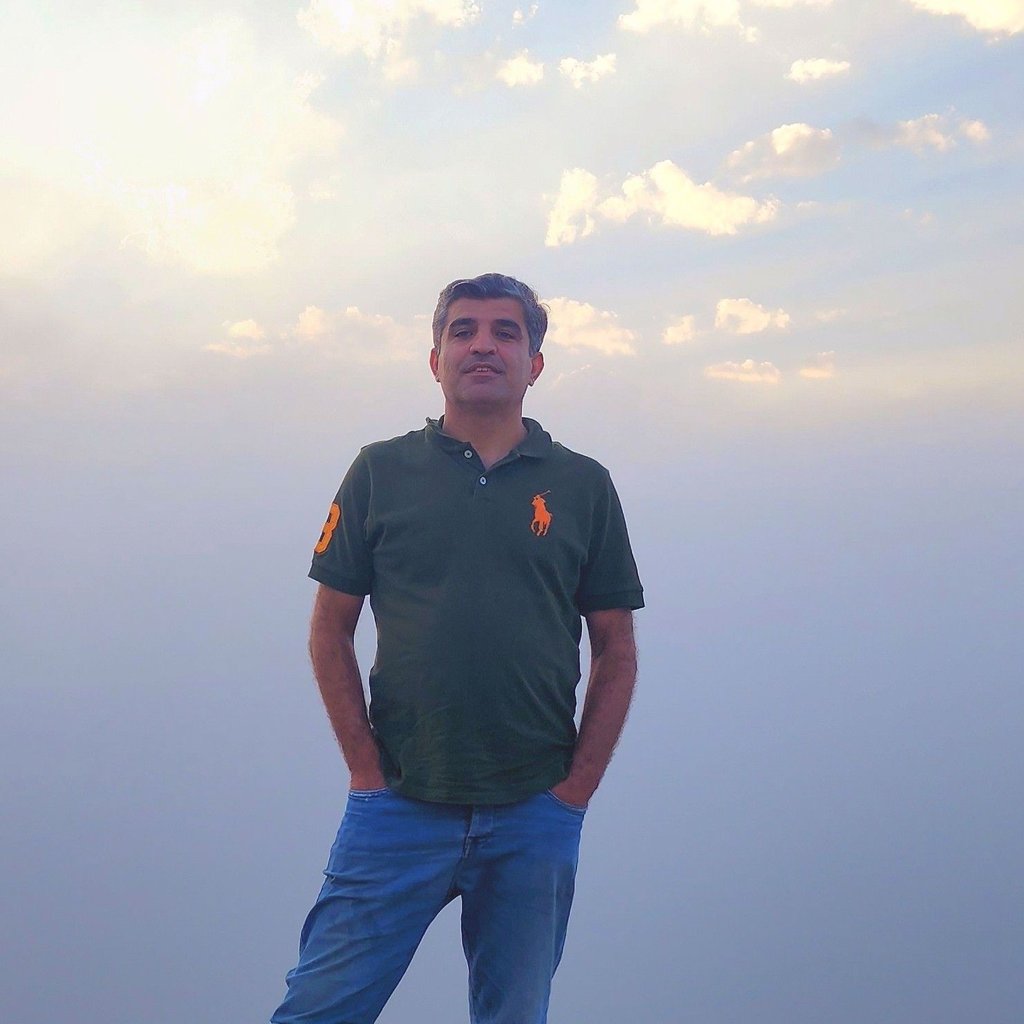 تصویر پروفایل میزبان