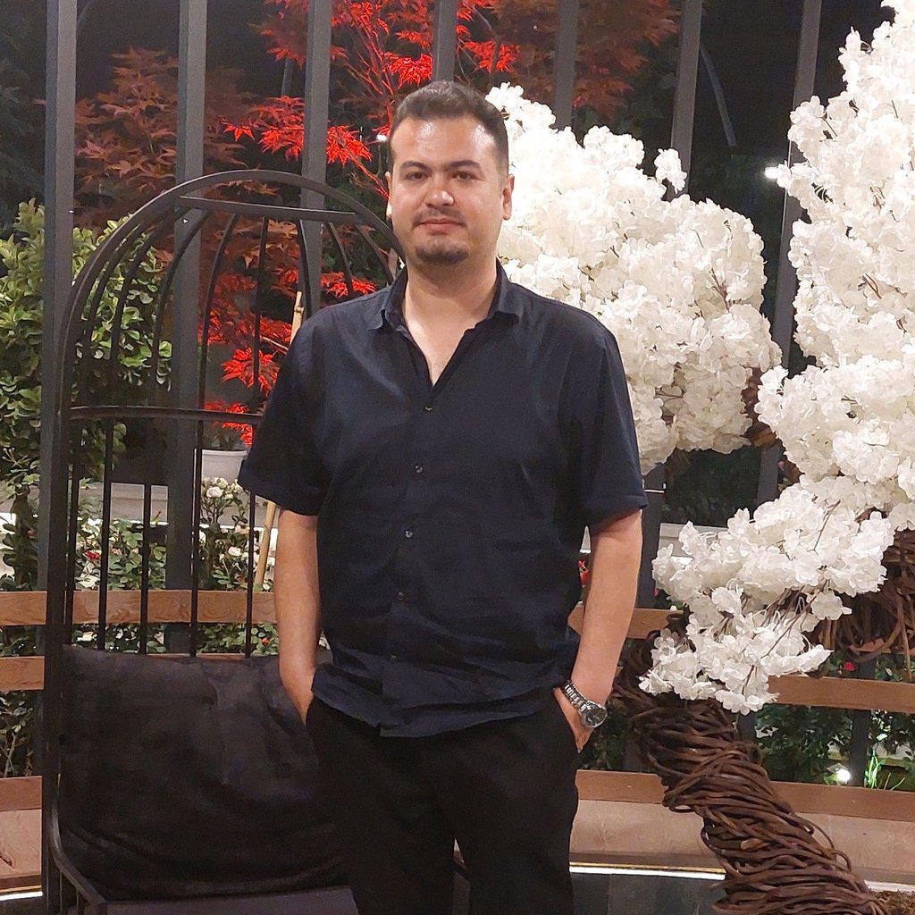 تصویر پروفایل میزبان