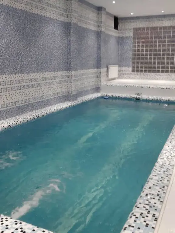 سه خوابه استخردار یاقوت سبز 1