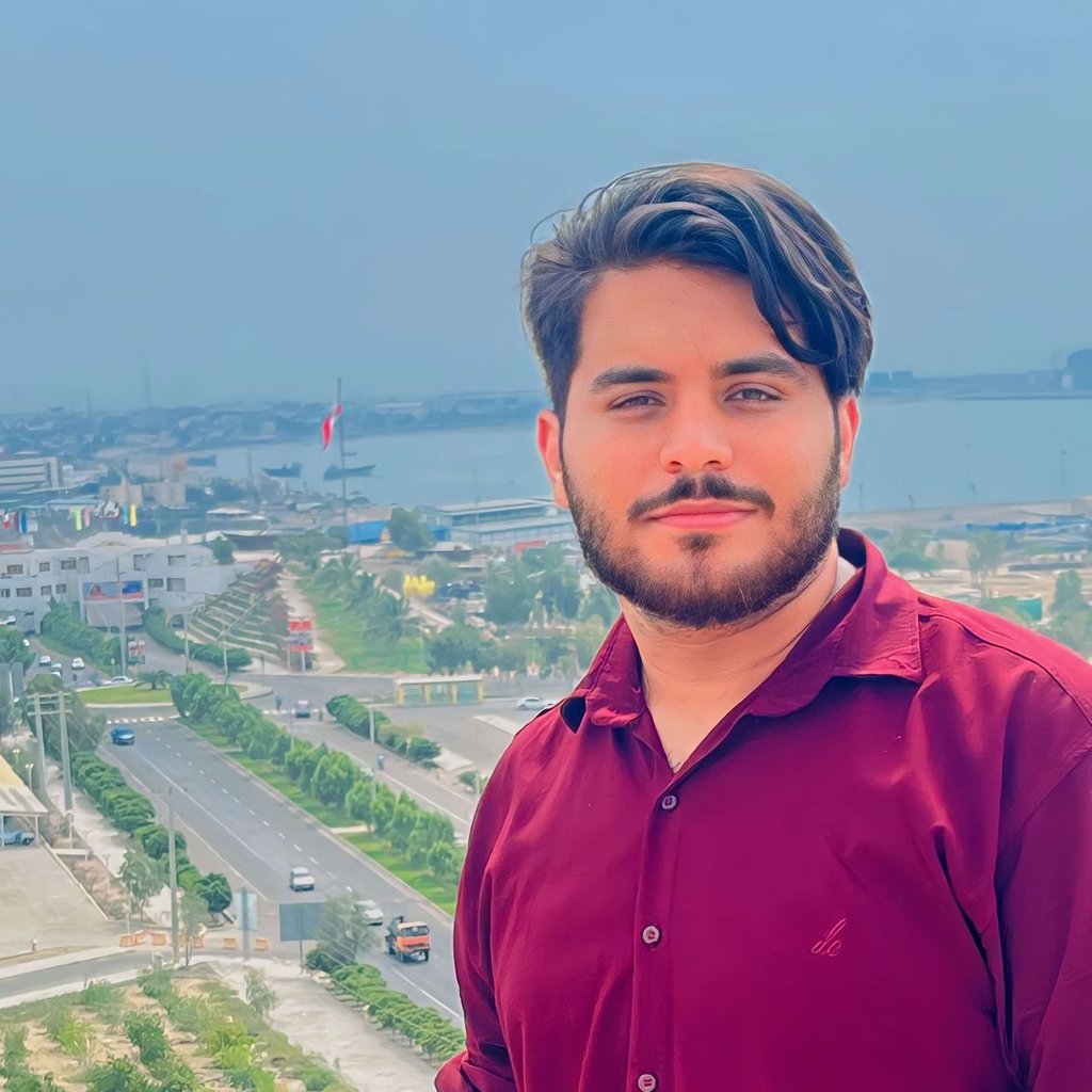 تصویر پروفایل میزبان