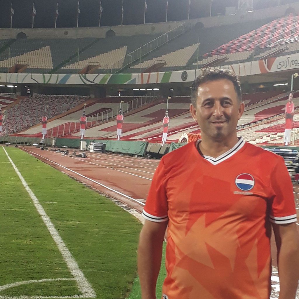 تصویر پروفایل میزبان