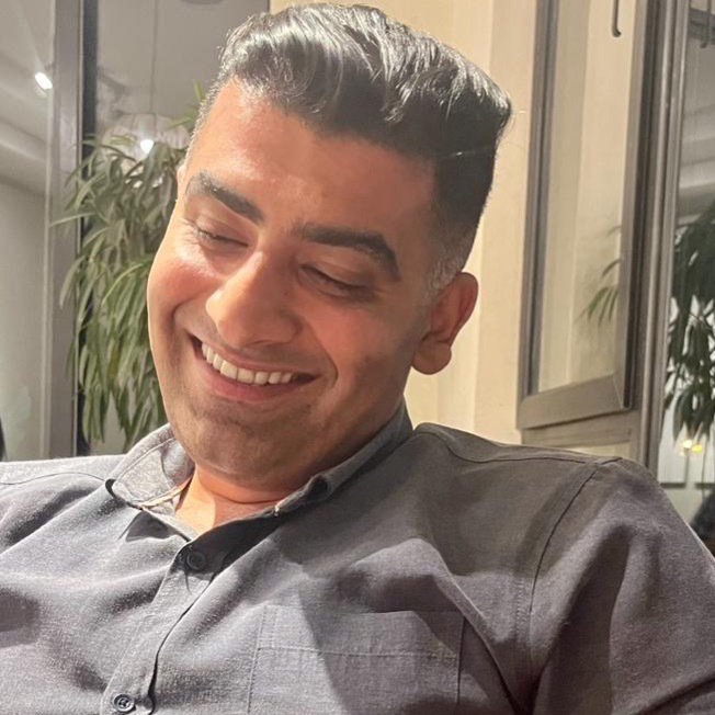 تصویر پروفایل میزبان