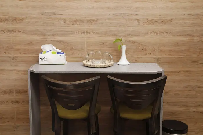 مسافرخانه شیراز - دو‌تخته اقتصادی در میدان امام خمینی