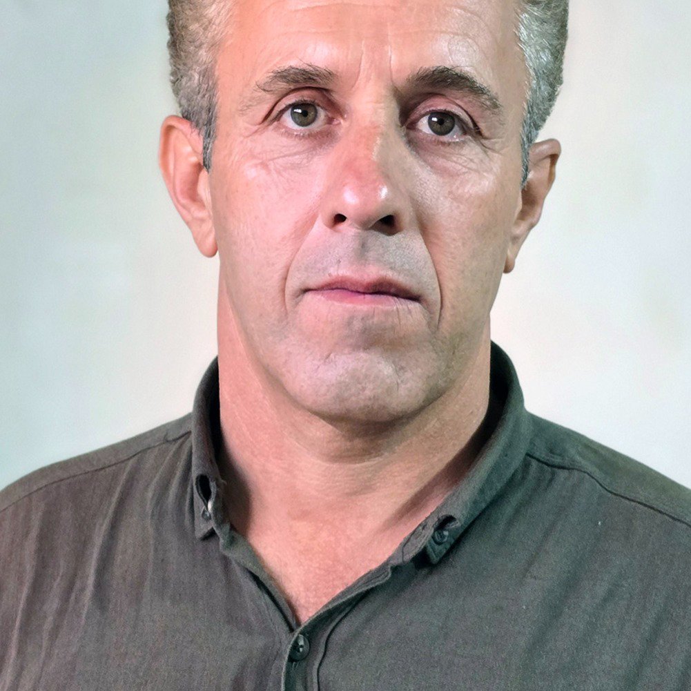 تصویر پروفایل میزبان