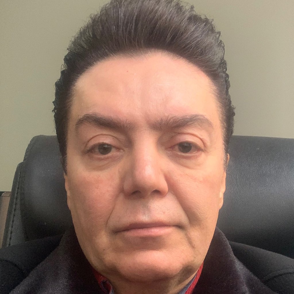 تصویر پروفایل میزبان