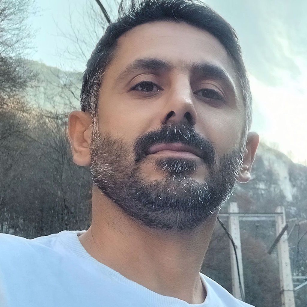 تصویر پروفایل میزبان