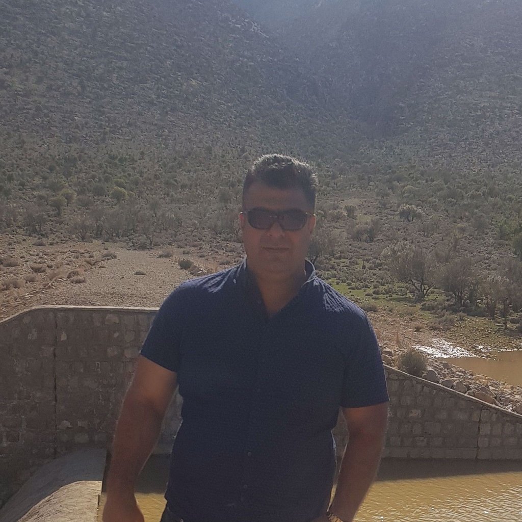 تصویر پروفایل میزبان