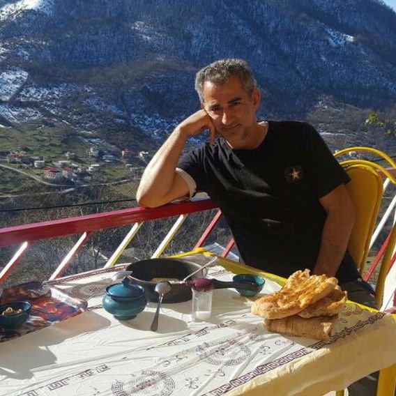 تصویر پروفایل میزبان