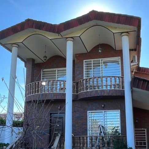 تصویر پروفایل میزبان