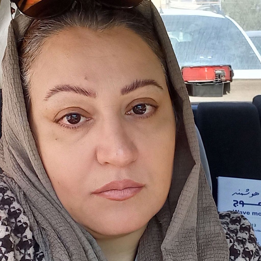 تصویر پروفایل میزبان