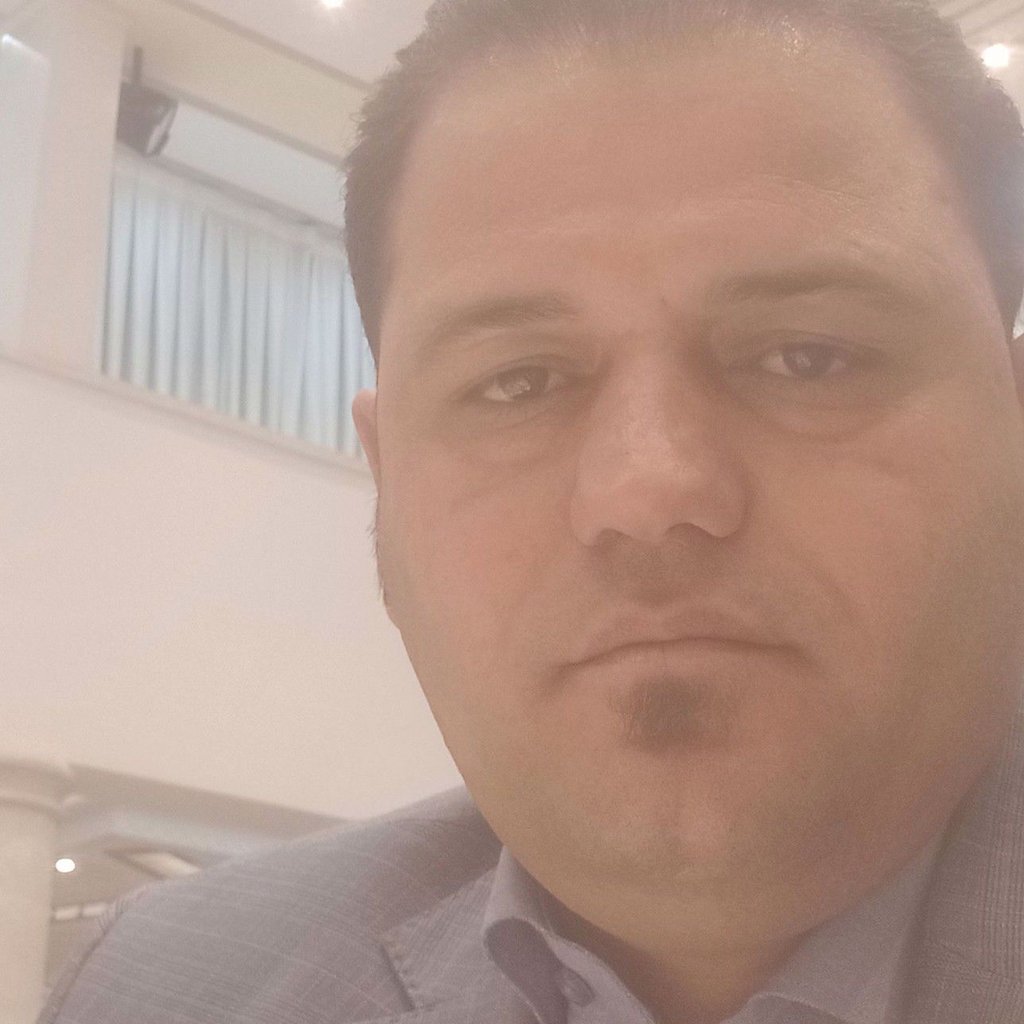 تصویر پروفایل میزبان