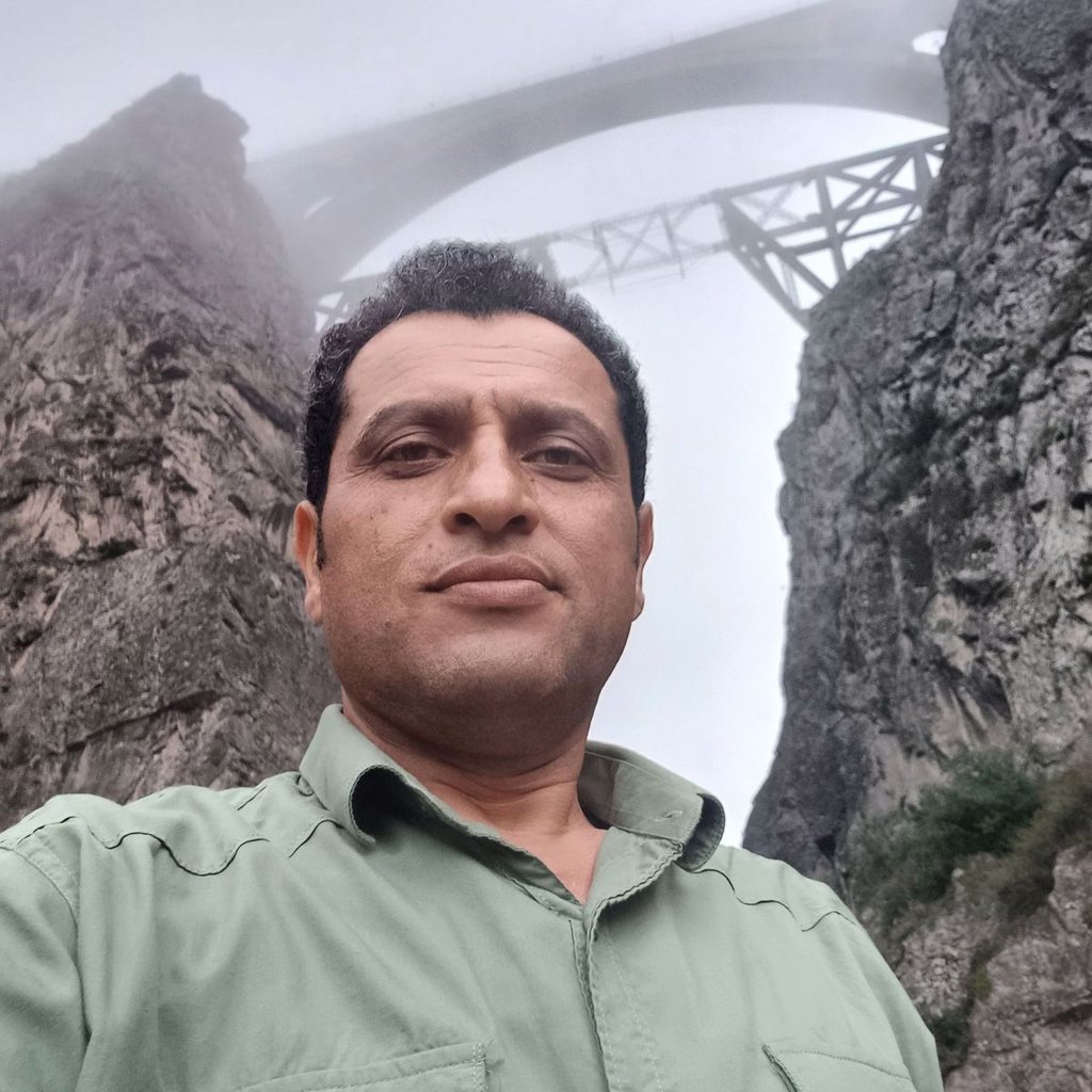 تصویر پروفایل میزبان