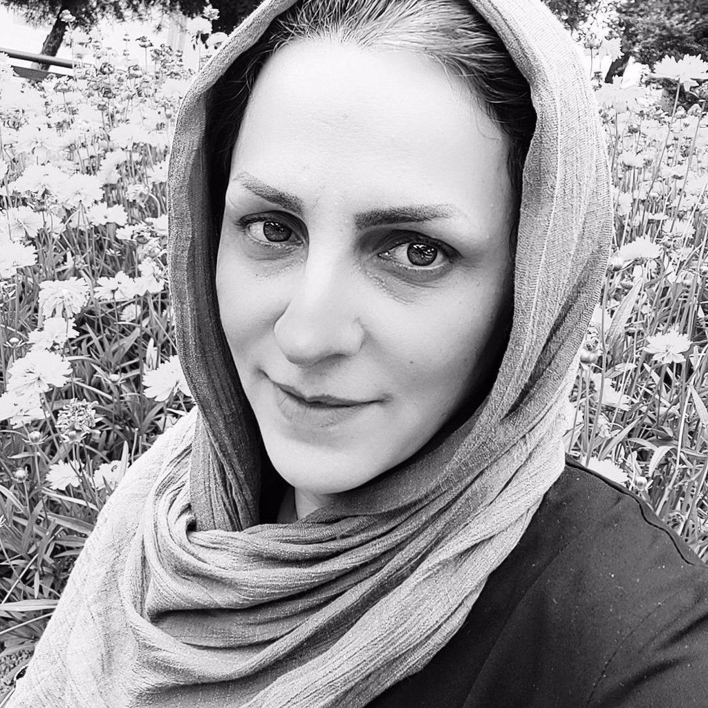 تصویر پروفایل میزبان