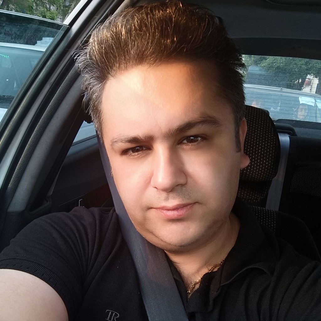 تصویر پروفایل میزبان