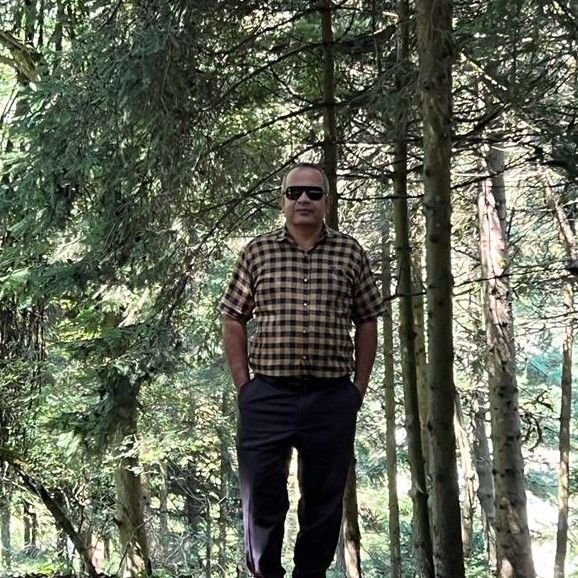 تصویر پروفایل میزبان