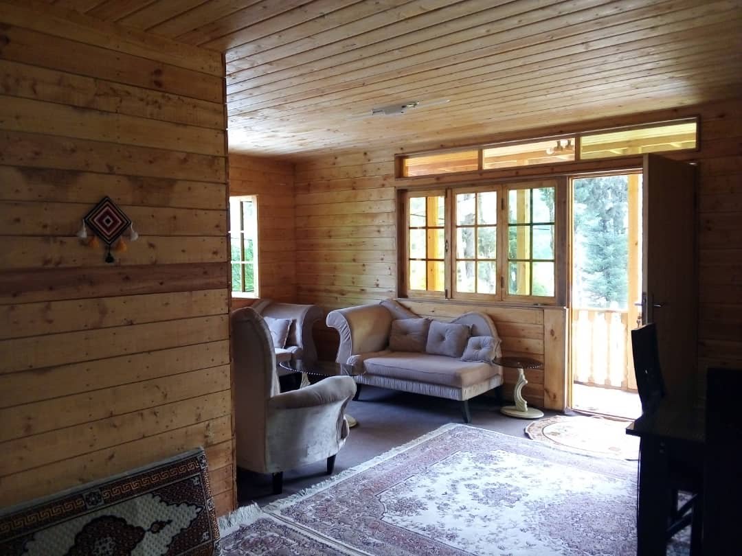 کلبه دوخوابه چوبی مبین