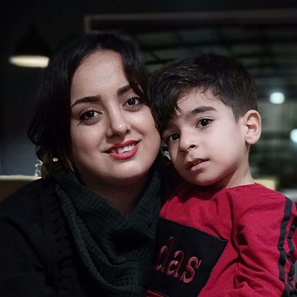 تصویر پروفایل میزبان