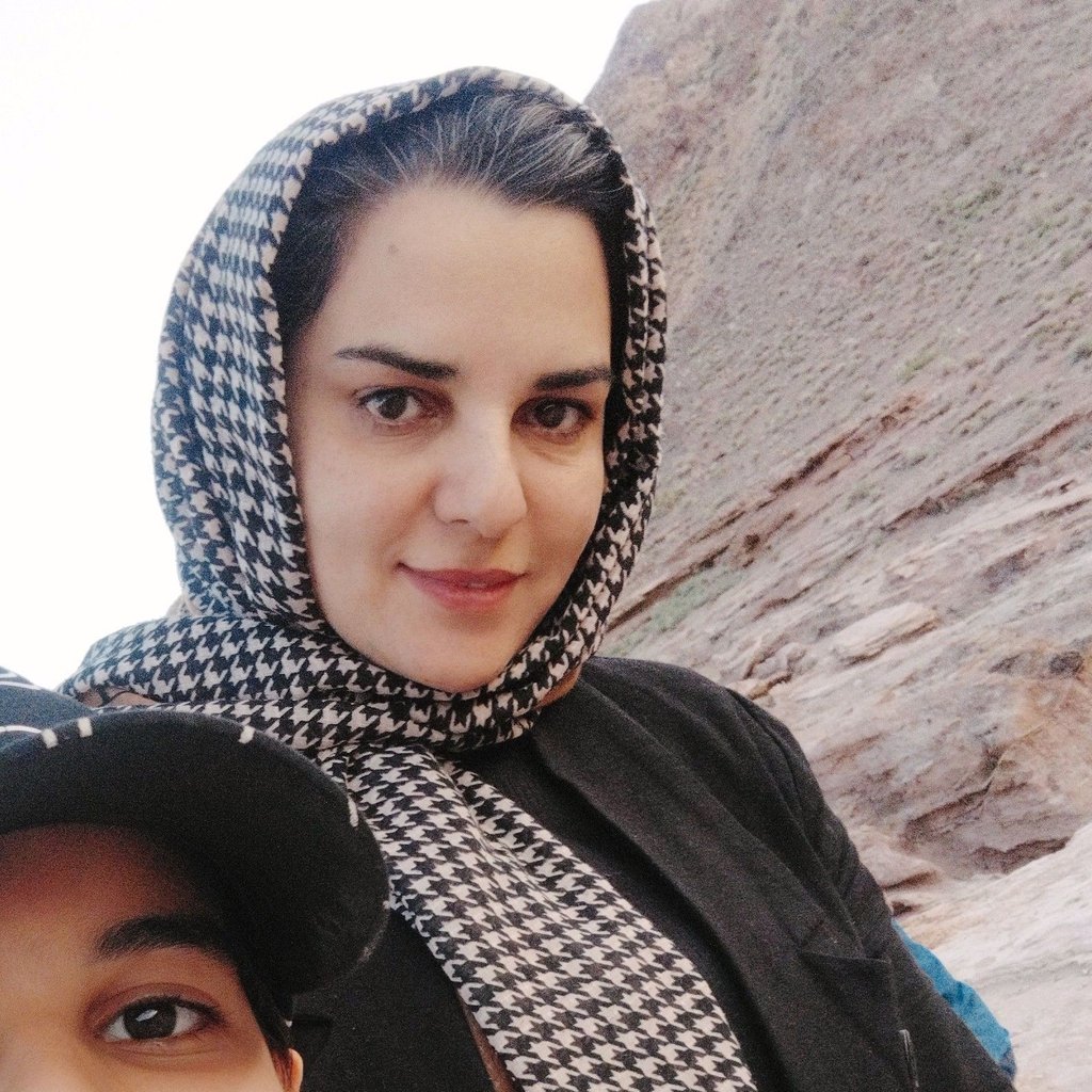 تصویر پروفایل میزبان