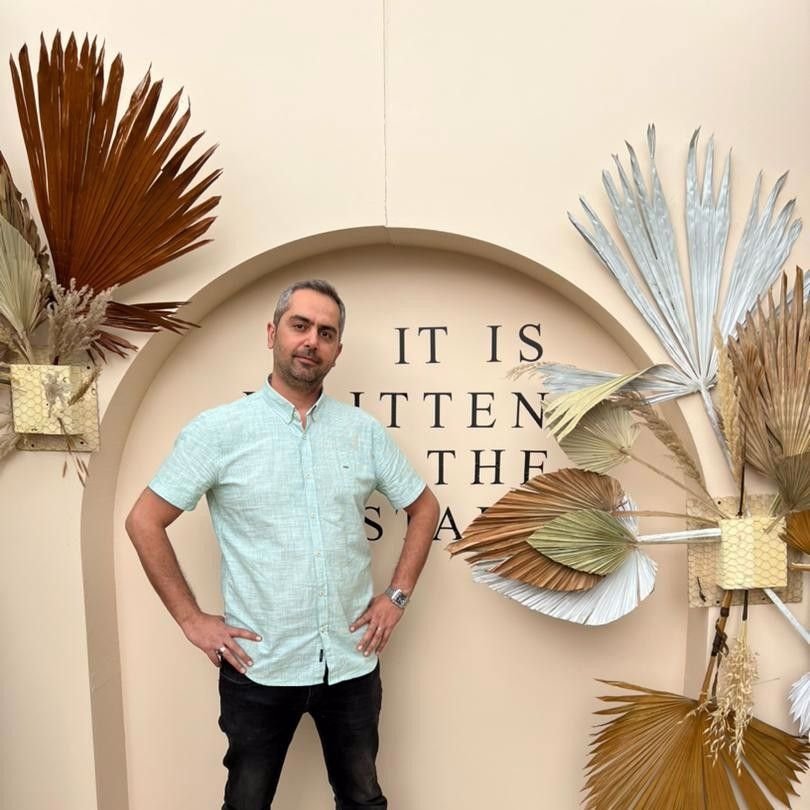 تصویر پروفایل میزبان