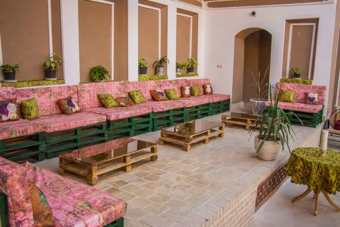 اقامتگاه سنتی پارسیک - واحد پنج تخته 1