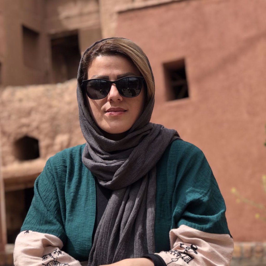 زیبا