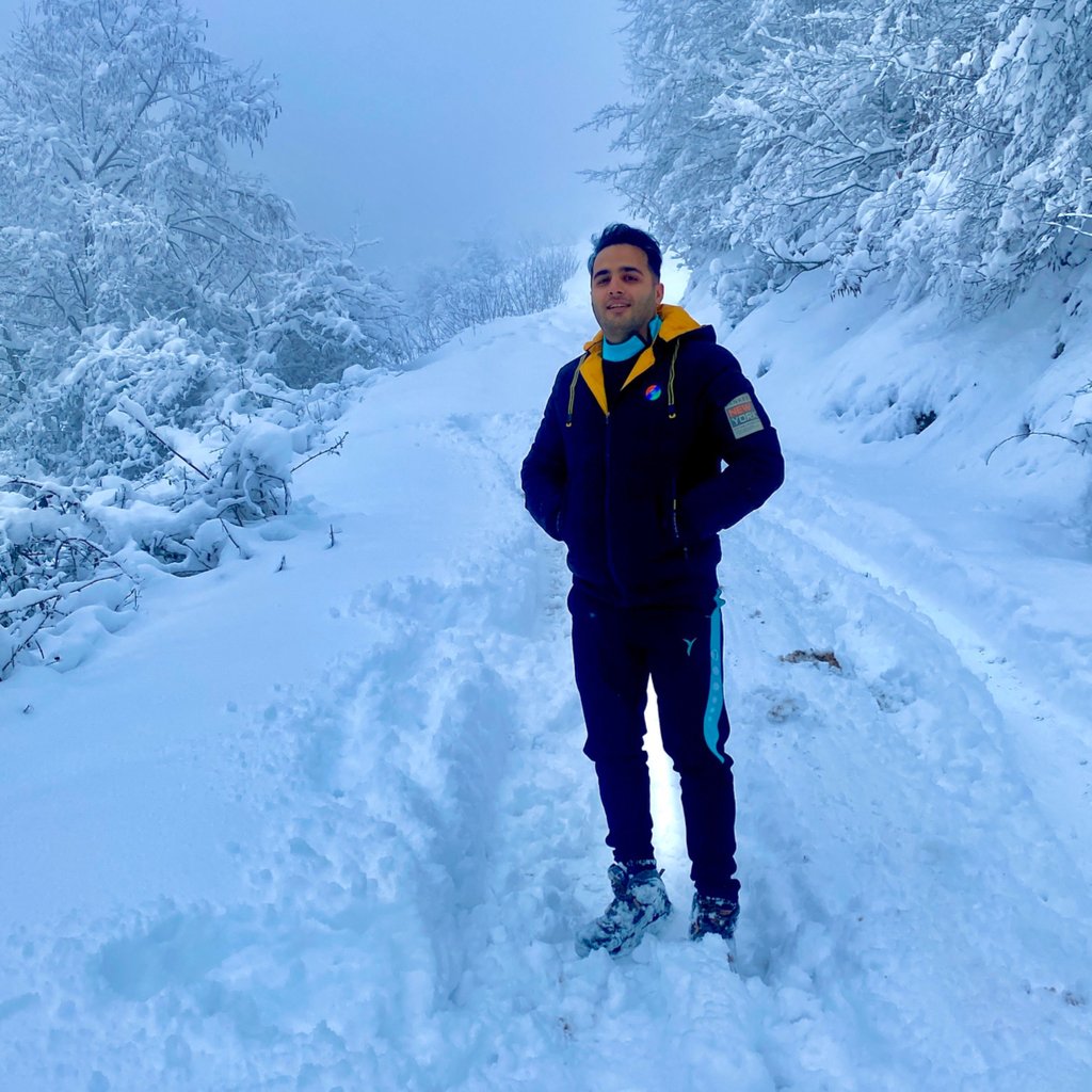 تصویر پروفایل میزبان