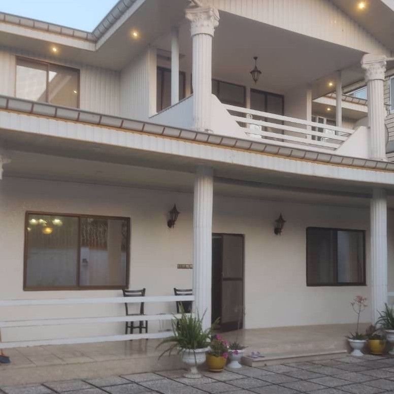 تصویر پروفایل میزبان