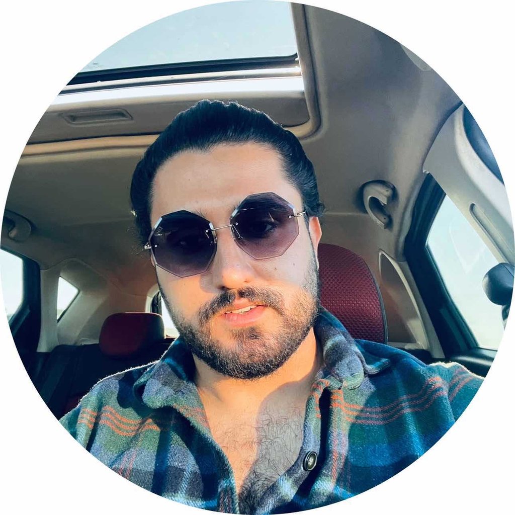 تصویر پروفایل میزبان