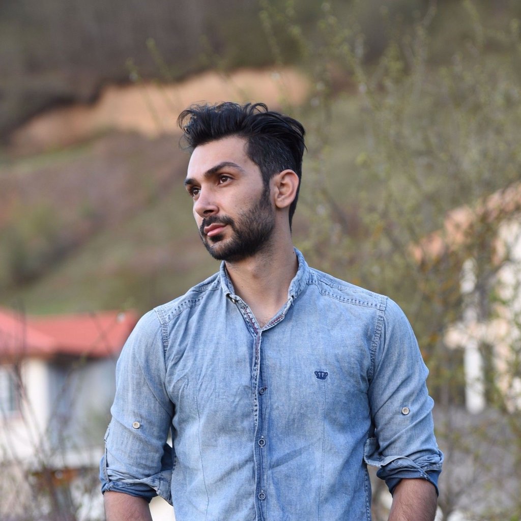 تصویر پروفایل میزبان