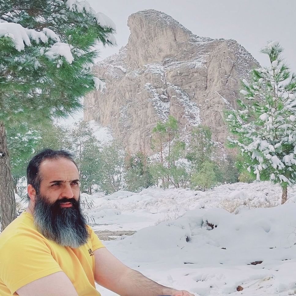 تصویر پروفایل میزبان