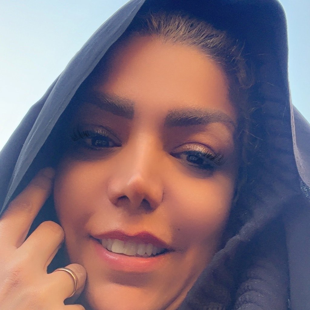 تصویر پروفایل میزبان