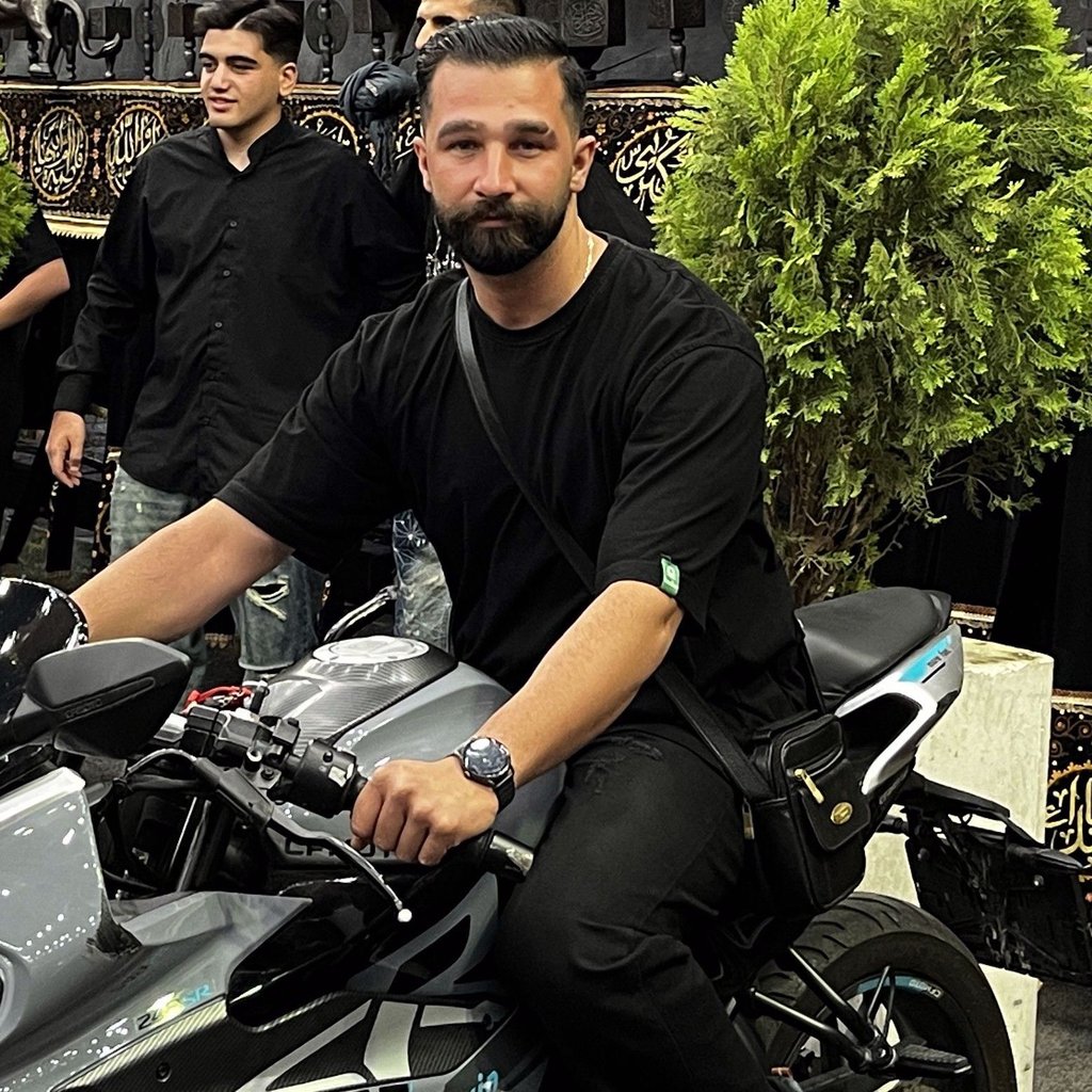 تصویر پروفایل میزبان