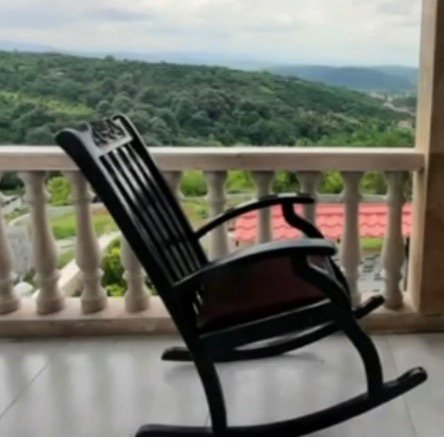 تصویر پروفایل میزبان