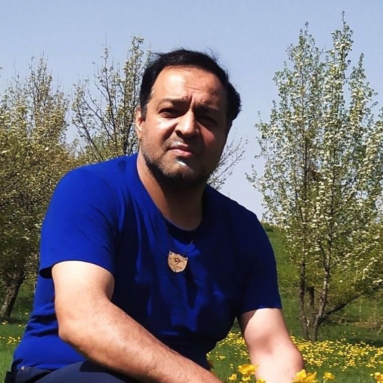 تصویر پروفایل میزبان