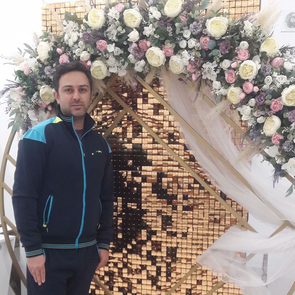 تصویر پروفایل میزبان