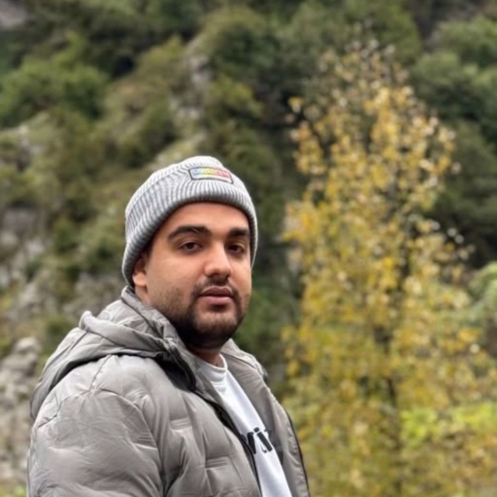 تصویر پروفایل میزبان