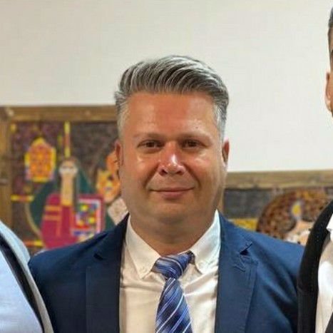 تصویر پروفایل میزبان