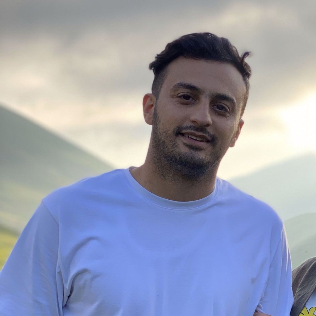 تصویر پروفایل میزبان