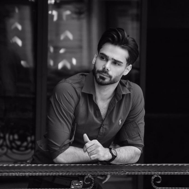 تصویر پروفایل میزبان