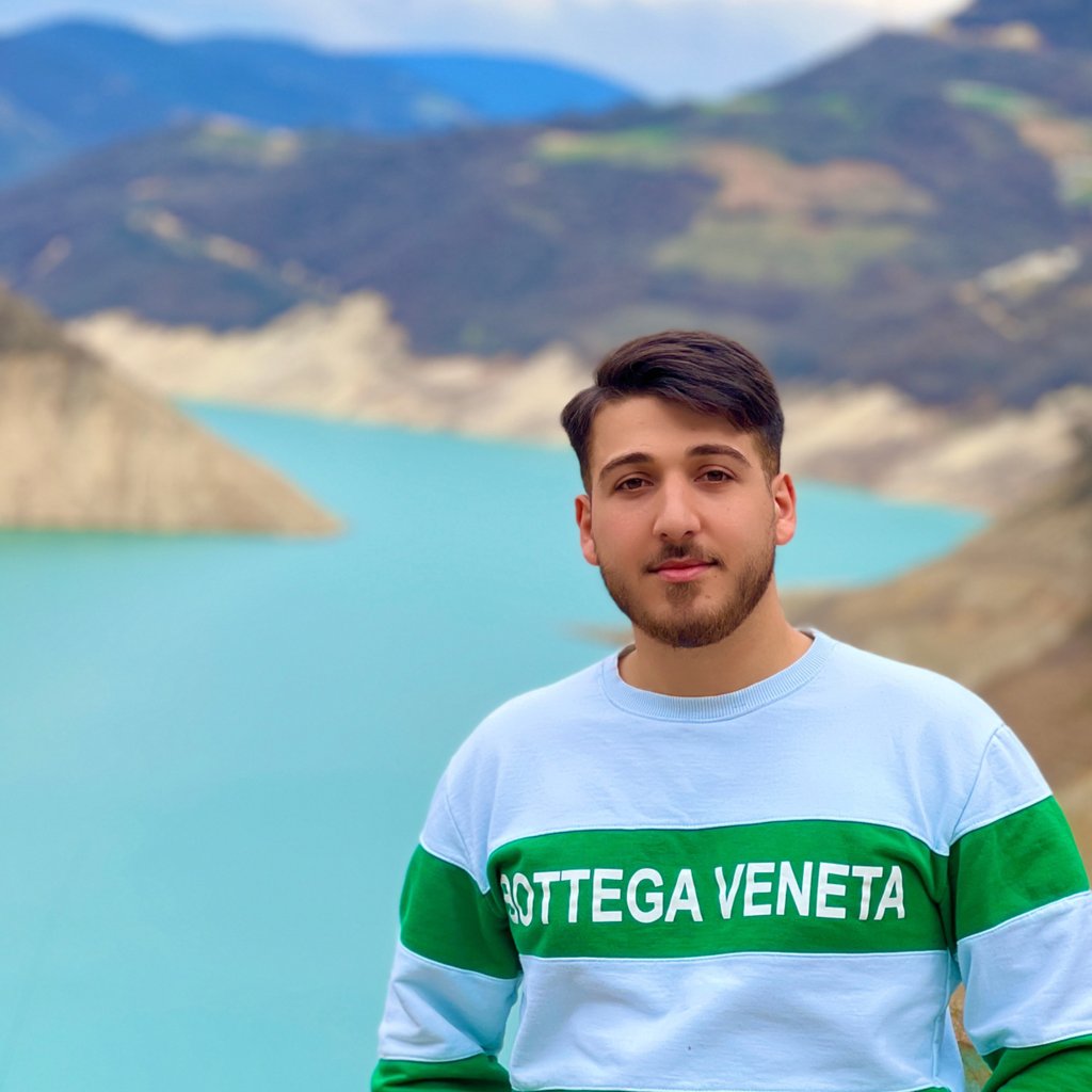 تصویر پروفایل میزبان