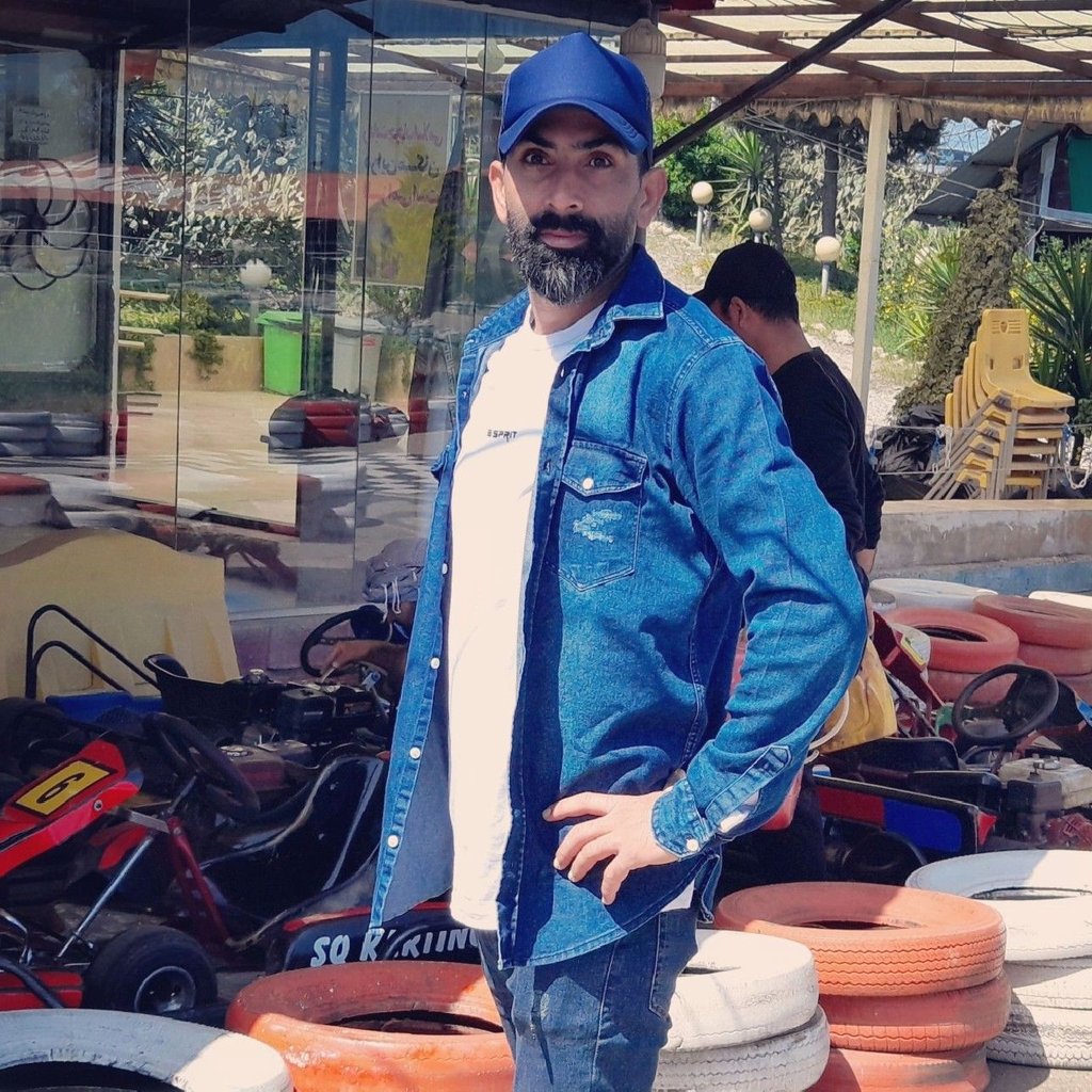 تصویر پروفایل میزبان