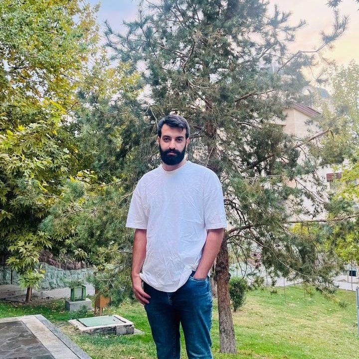 تصویر پروفایل میزبان