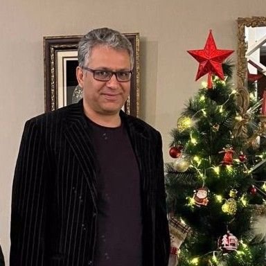 تصویر پروفایل میزبان