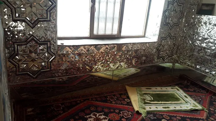 مسافرخانه مهران ولیعصر - اتاق یک تخته