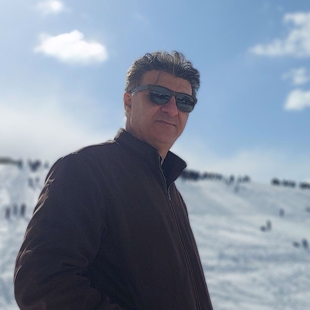 تصویر پروفایل میزبان